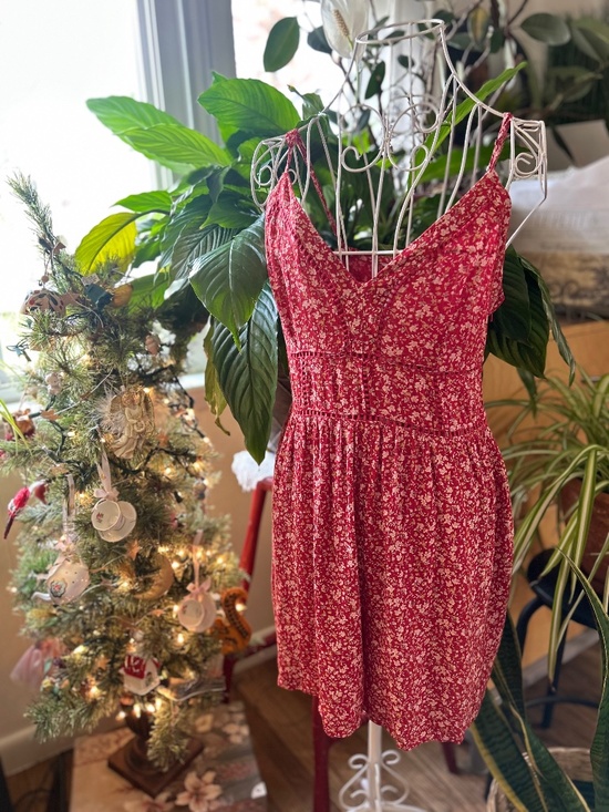 American Eagle red floral romper - Picture 1 of 6